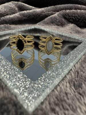 Selene Ring gold weiße / schwarze Mitte