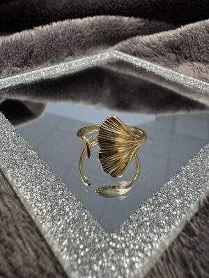 Ginkgo Blatt Ring gold